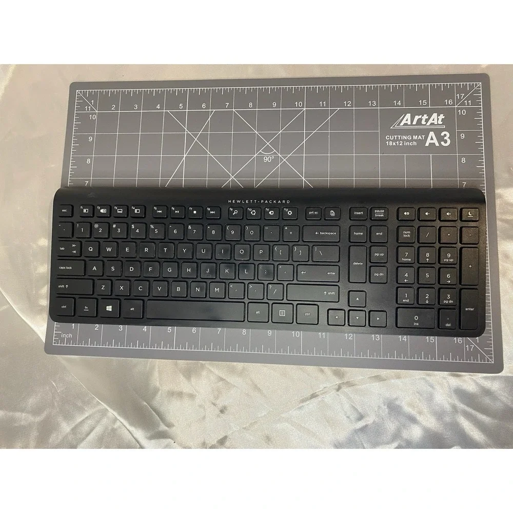 Hewlett Packard HP SK-2061 Wireless Keyboard Black Slim -No Receiver- Parts Only